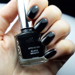 Apply N' Dry BLACK BEAUTY 6ml (Glamorous) Apply N' Dry BLACK BEAUTY 6ml (Glamorous)