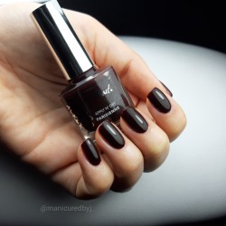 Apply N' Dry PARISIENNE 6ml (Brigitte Bord‘eau) Apply N' Dry PARISIENNE 6ml (Brigitte Bord‘eau)