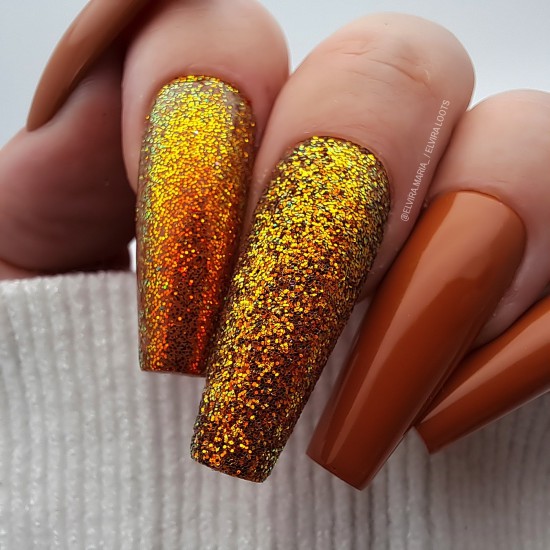Glitter UP AROUND THE BEND (Cosmo Factory)