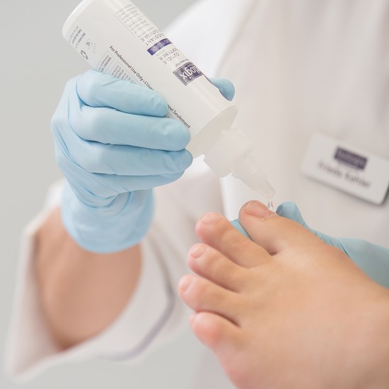 Footlogix® Professional Cuticle Softener 118ml