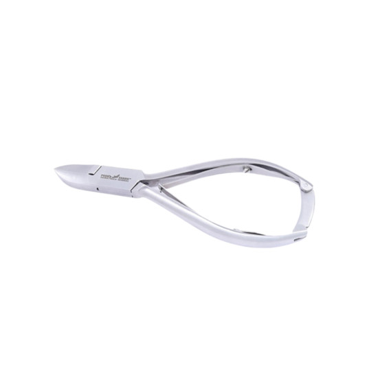 Pince à pédicure avec mâchoire courbée